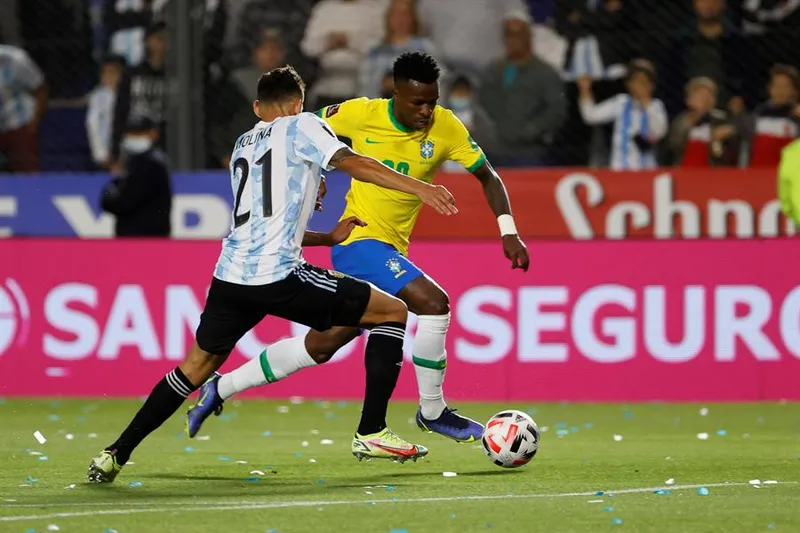 Brasil e Argentina são as únicas seleções da América do Sul presentes no top 5 do Ranking da Fifa