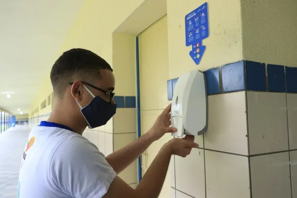 Imagem ilustrativa da imagem SINTEAL RECEBE DENÚNCIA SOBRE PROBLEMAS NA VOLTA ÀS AULAS