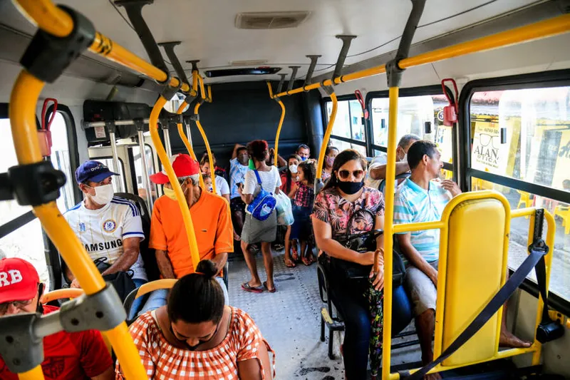Usuários do VLT precisam fazer a baldeação para evitar o trecho interditado em bairros