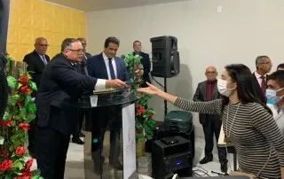 Pastor Orisvaldo Nunes, durante culto de reinauguração de congregação em Mar Vermelho, interior de Alagoas