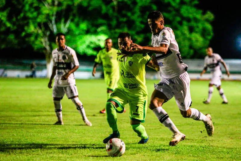 Murici-AL, 30 de março de 2022
Lance do jogo entre Murici e ASA, partida válida pela Semifinal do Campeonato Alagoano, de 2022 realizada no Estádio José Gomes da Costa, em Murici.. Alagoas - Brasil.
Foto: Ailton Cruz