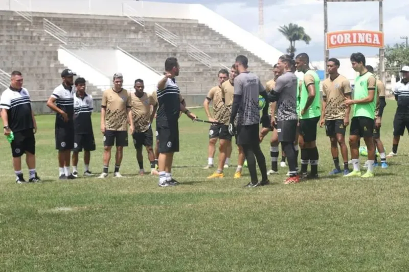 Anunciado após a 1ª rodada da Série D, Maurício Copertino já implanta suas ideias no plantel alvinegro