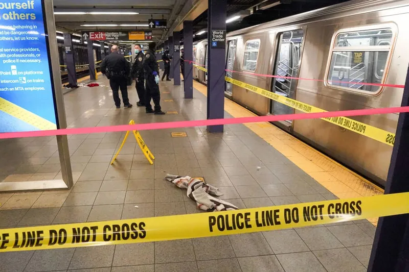 Incidente no metrô de Nova York não está sendo investigado como um ato terrorista