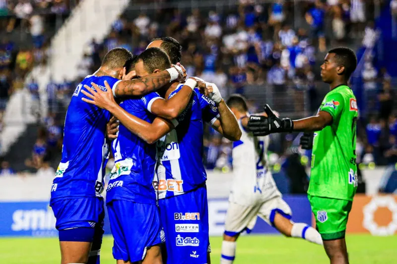 CSA vem de vitória por goleada sobre o Jaciobá, por 5 a 0, pelo Alagoano, e agora volta as atenções para o Nordestão
