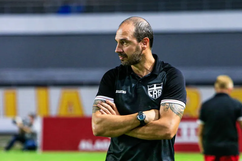 Técnico Allan Aal enfrentou o CSA 4 vezes na carreira, duas delas pelo CRB, uma pelo Paraná e outra no Cuiabá