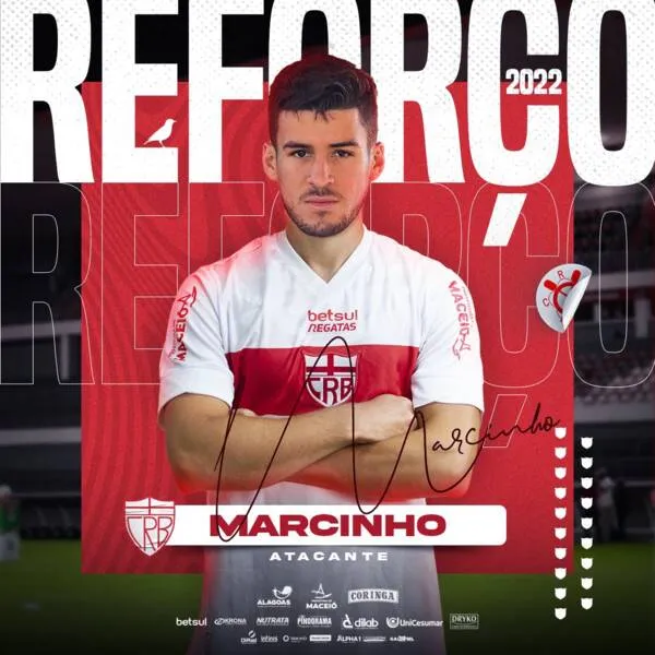 Após uma curta novela, o atacante Marcinho foi oficialmente anunciado pelo Galo da Praia