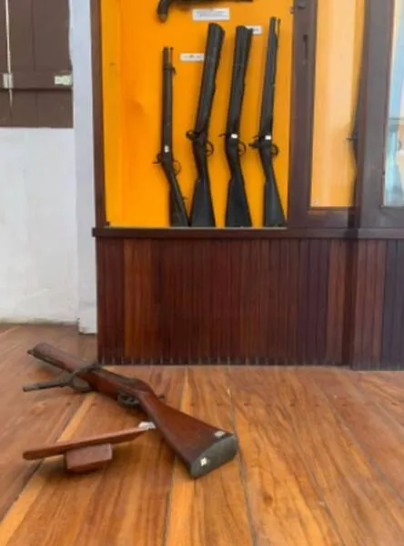 Imagem ilustrativa da imagem BANDIDOS ARROMBAM IHGAL E FURTAM PEÇAS DE VALOR HISTÓRICO