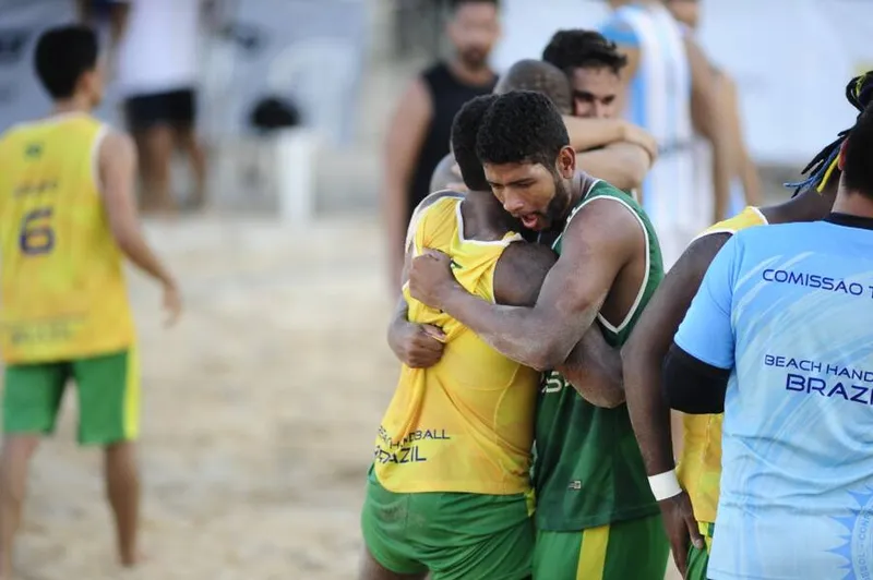 Seleção Brasileira masculina foi a grande campeã do Sul-Centro Americano de Beach Handball, em Maceió