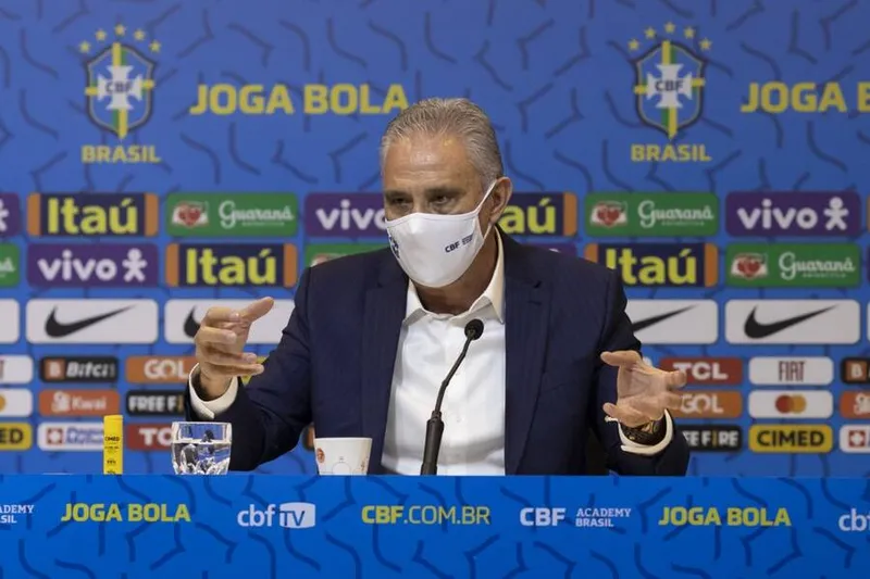 Tite faz mistério sobre a escalação da Seleção Brasileira para o jogo desta noite, contra o Paraguai, no Mineirão