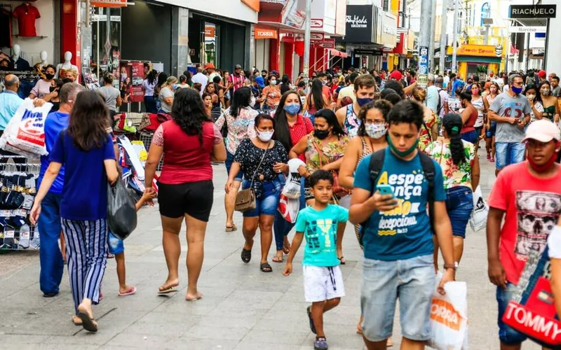 Imagem ilustrativa da imagem CENTRO DE MACEIÓ SE PREPARA PARA VENDAS DO DIA DAS MÃES