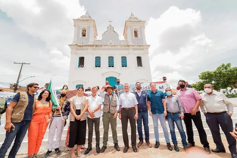 O senador Collor disse também acreditar que Alagoas é um dos estado que mais receberam ministros para inauguração de obras neste governo