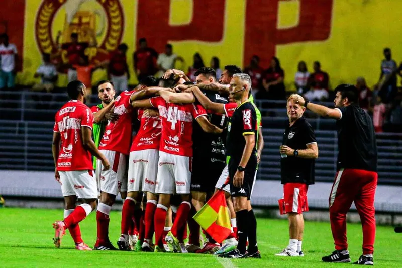 Após desencantar no duelo com o Sampaio Corrêa, Galo quer primeira vitória como visitante para deixar o Z4