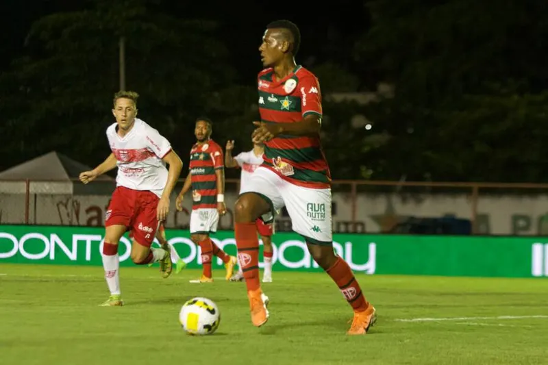 Portuguesa-RJ fez sua grande estreia na Copa do Brasil, dentro de casa, eliminando o CRB