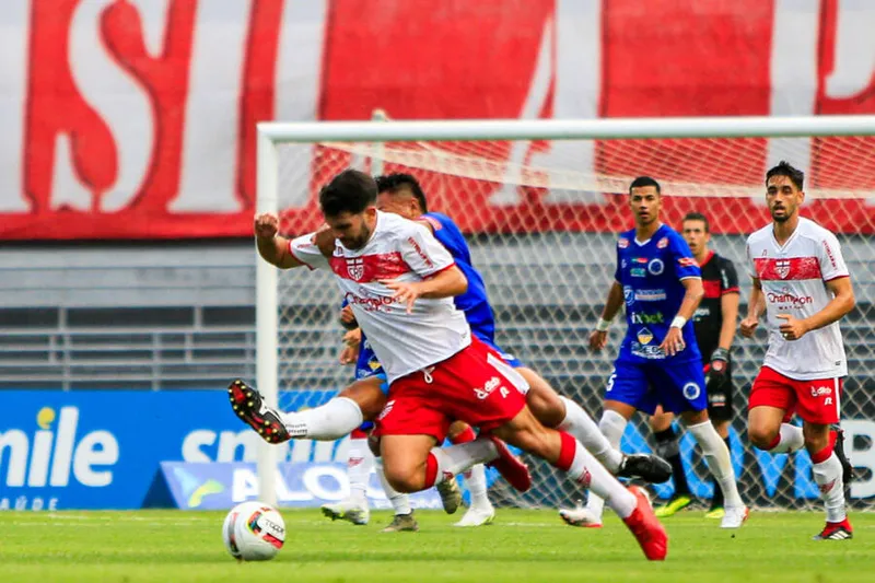 Maceió, 29 de janeiro de 2022
Lance do jogo entre CRB e Cruzeiro, partida válida pela 2º Rodada do Campeonato Alagoano, de 2022 realizada no Estádio Rei Pelé em Maceió. Alagoas - Brasil.
Foto: Ailton Cruz