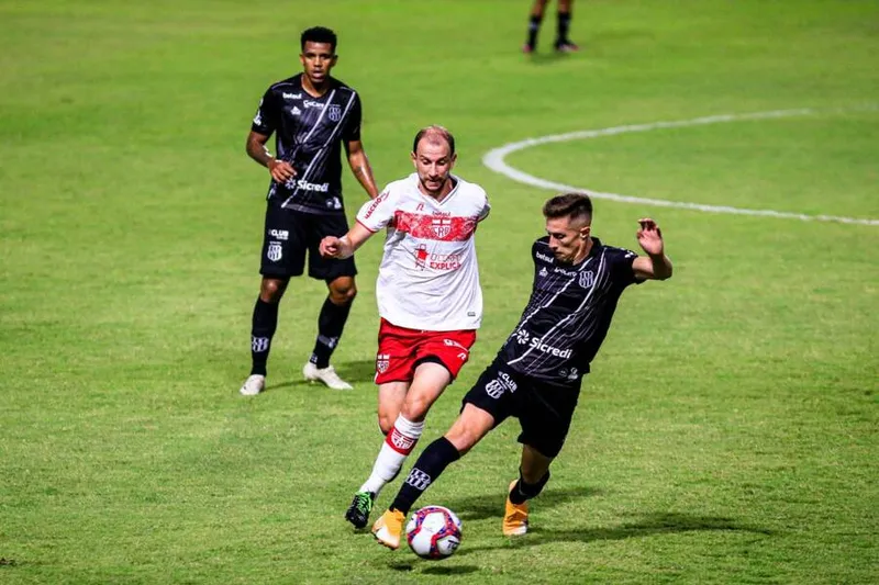 Galo da Praia tentará quebrar tabu histórico contra a Macaca, jogando no Estádio Moisés Lucarelli, em Campinas