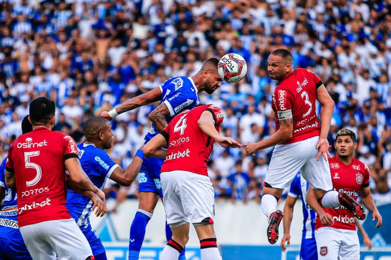 Momento do CSA no último jogo pela Série B de 2021, contra o Brasil de Pelotas, em novembro