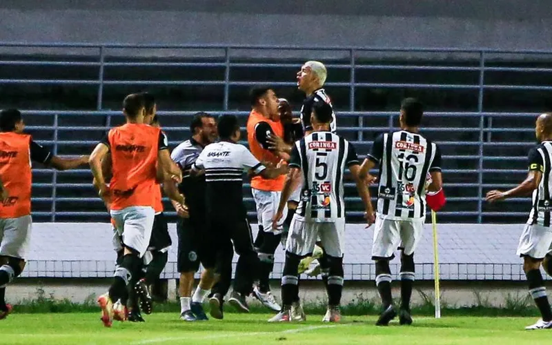 Derby ocorrerá às 17h, no Fumeirão, em Arapiraca, e terá apenas a torcida alvinegra, conforme informado pela FAF