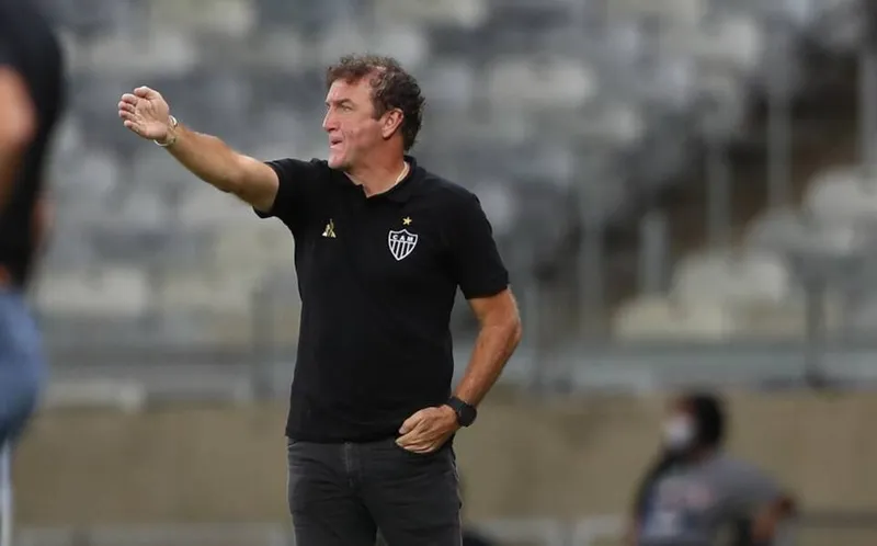 Campeão da Série A do Brasileiro em 2021, técnico Cuca pede para deixar o Galo por questões familiares