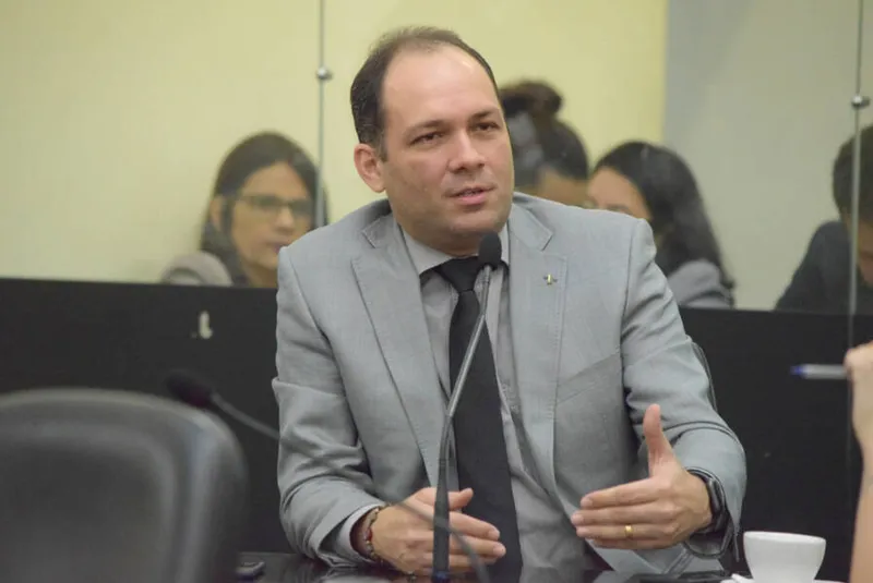 Imagem ilustrativa da imagem DEPUTADOS COBRAM INCLUSÃO DO FLEXAL NO PLANO DE COMPENSAÇÃO