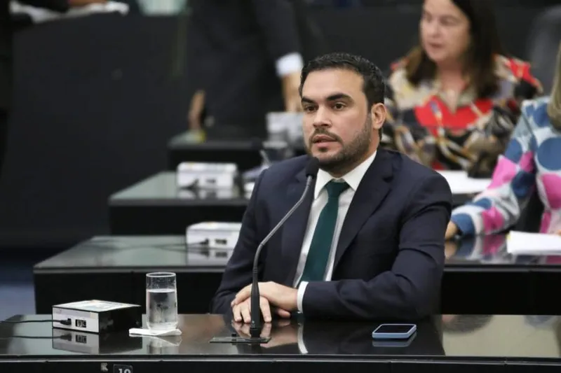 Davi Maia anunciou a intenção de solicitar do Ministério Público investigação sobre Renan