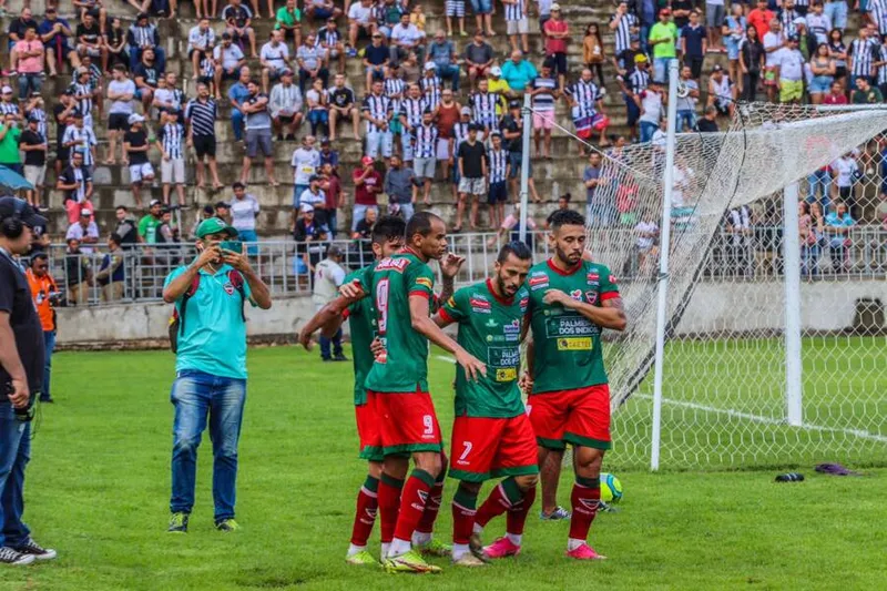 Em jogo maluco, Tricolorido consegue grande virada sobre o Alvinegro e vence a primeira partida na Série D 2022