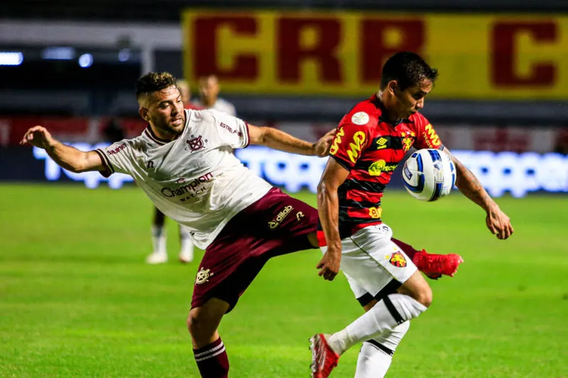 Maceió, 22 de janeiro de 2022
Lance do jogo entre CRB e Sport, partida válida pela 1ª rodada da Copa do Nordeste, realizada no Estádio Rei Pelé em Maceió, Alagoas - Brasil.
Foto: Ailton Cruz