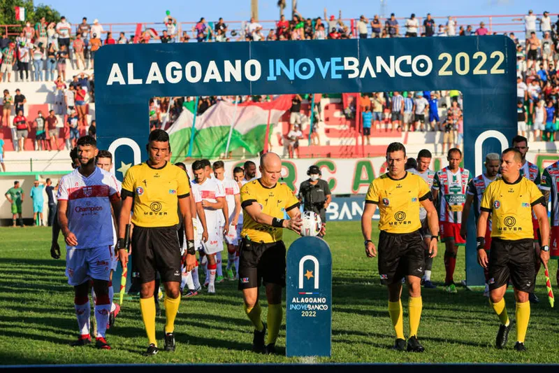 Palmeira-AL, 12 de março de 2022
Lance do jogo entre CSE e CRB, partida válida pela 7º Rodada do Campeonato Alagoano, de 2022 realizada no Estádio Municipal Juca Sampaio em Palmeira dos Índios. Alagoas - Brasil.
Foto: Ailton Cruz