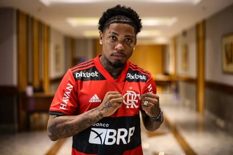 Flamengo anunciou a contratação do alagoano Marinho, do Santos, seu primeiro reforço de 2022