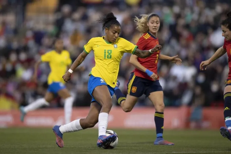 Alagoana Geyse fez o gol de empate contra a seleção da Espanha, em jogo nesta quinta-feira (7), em Alicante