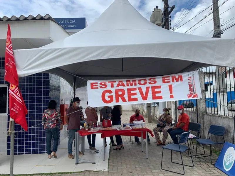 Nessa quarta-feira (30), foi a vez dos médicos peritos do Instituto em Alagoas também aderirem ao movimento