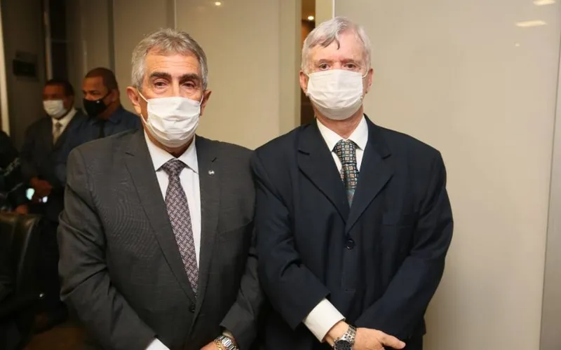 Imagem ilustrativa da imagem JUIZ ORLANDO ROCHA É PROMOVIDO A DESEMBARGADOR DO TRIBUNAL DE JUSTIÇA
