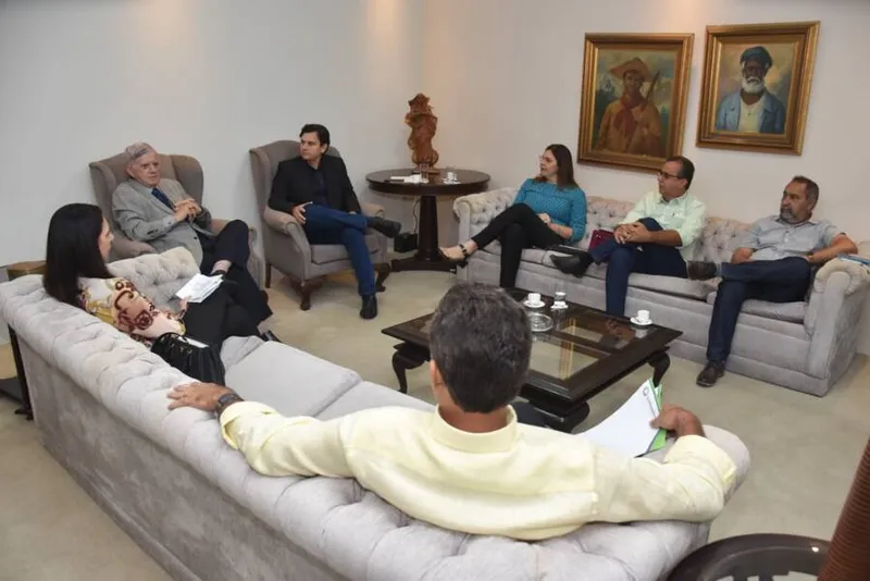 Imagem ilustrativa da imagem KLEVER SE REÚNE COM PREFEITOS DO CONISUL PARA DISCUTIR RENOVAÇÃO DA PARCERIA