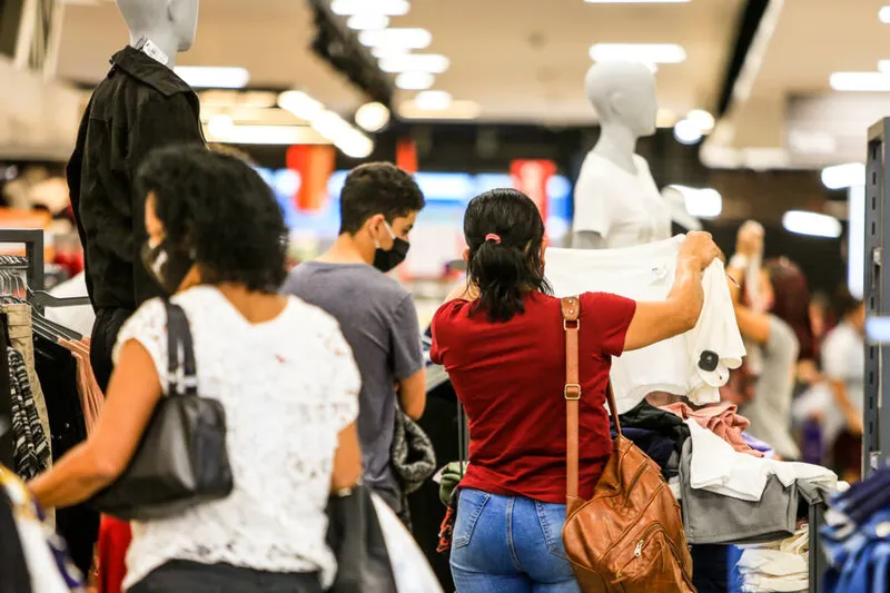 Pesquisa aponta que lojas do Centro de Maceió devem faturar R$ 43 milhões no período