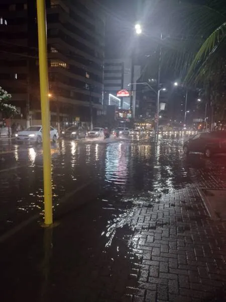Imagem ilustrativa da imagem MACEIÓ REGISTRA EM UMA HORA MAIS DE 60% DAS CHUVAS PREVISTAS PARA O MÊS