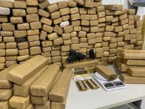 Imagem ilustrativa da imagem MAIS DE 4 TONELADAS DE DROGAS FORAM APREENDIDAS EM AL EM 2021