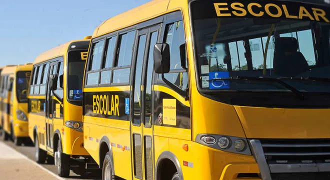 Imagem ilustrativa da imagem MINISTÉRIO PÚBLICO APURA DENÚNCIA DE SUPERLOTAÇÃO NO TRANSPORTE ESCOLAR