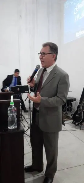 Carlos Rubens veio do RJ trabalhar em Alagoas por se sentir chamado para ajudar as igrejas locais