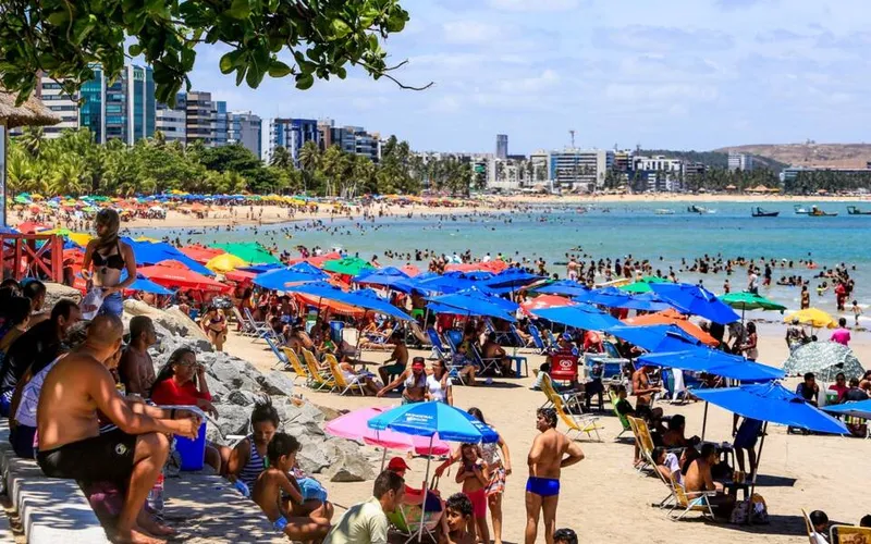 Imagem ilustrativa da imagem MUNICÍPIOS EVITAM FESTAS PÚBLICAS E PRIVADAS NO CARNAVAL EM ALAGOAS