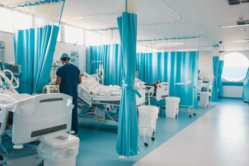 Imagem ilustrativa da imagem OCUPAÇÃO DE LEITOS PARA PACIENTES COM COVID CAI A 14% EM AL