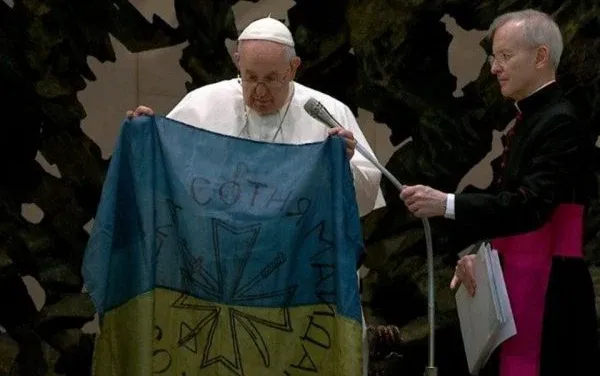 Papa Francisco condenou o que ele chamou de “massacre”