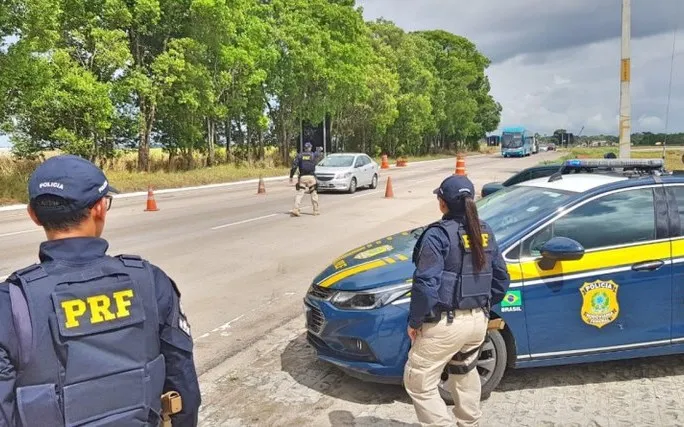 Imagem ilustrativa da imagem POLÍCIA RODOVIÁRIA INICIA OPERAÇÃO NATAL NAS RODOVIAS FEDERAIS EM AL