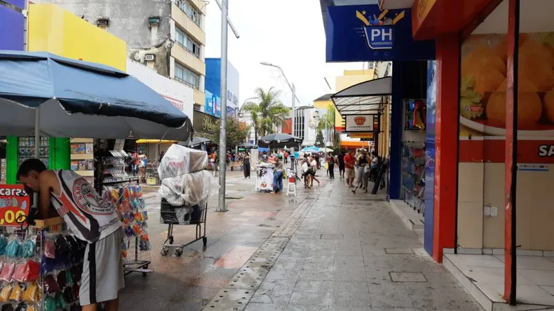 Movimento no Centro de Maceió foi considerado pequeno por lojistas que atuam na região