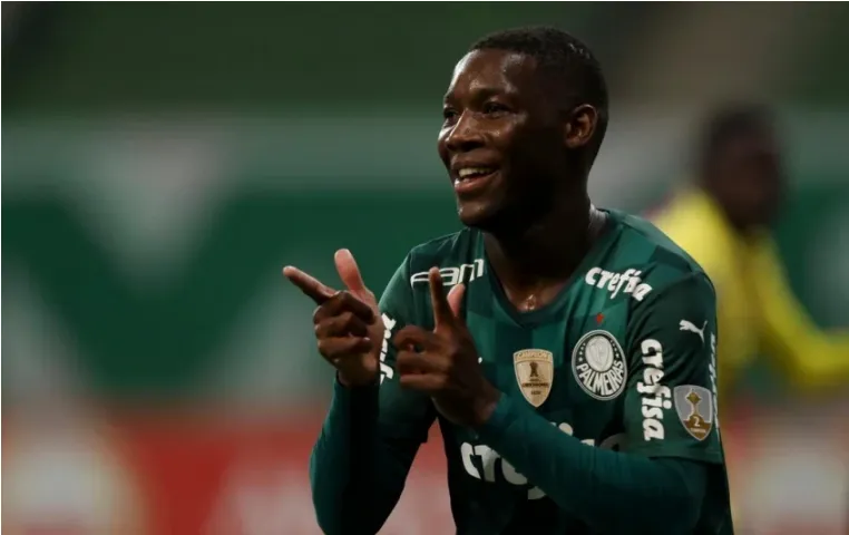 Patrick gostou dos números e do projeto do Fogão; Aval de Leila, presidente do Palmeiras, separa negócio
