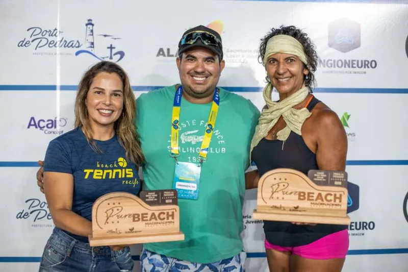Pure Beach: Mauricea Damascena e Roberta Caribé foram as campeãs na categoria dos 40 feminino