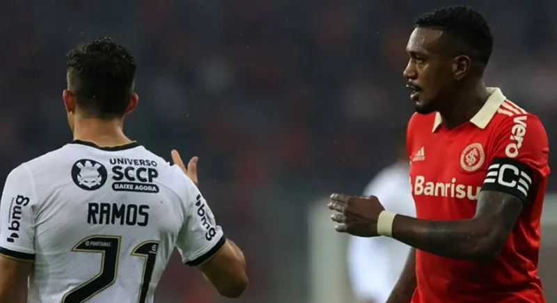 Rafael Ramos foi preso em flagrante por injúria racial contra Edenilson (do Inter), pagou fiança e foi liberado
