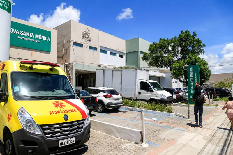 Mães relataram à TV Gazeta que a Maternidade Santa Mônica está com equipamentos danificados