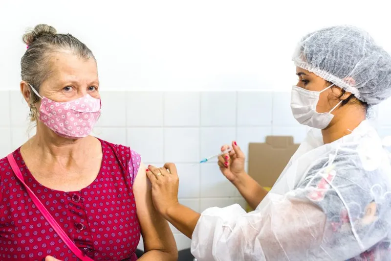 Imagem ilustrativa da imagem SAÚDE INICIA CAMPANHA DE VACINAÇÃO CONTRA A INFLUENZA E O SARAMPO