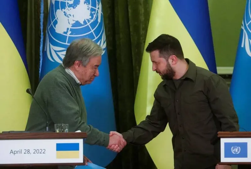 Antonio Guterres, secretário-geral da ONU, desembarcou na Ucrânia depois de visitar Moscou e se encontrar com Putin