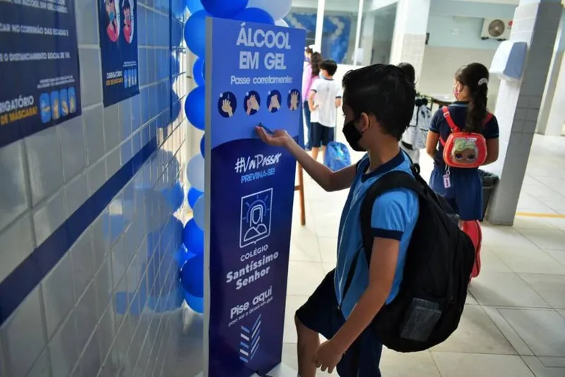 Imagem ilustrativa da imagem SINDICATO DISCUTIRÁ COM ESCOLAS EXIGÊNCIA DE PASSAPORTE DE VACINA