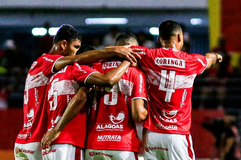 Galo de Marcelo Cabo não terá Anselmo Ramon contra o Tigre, porém, poderá contar com titulares recorrentes